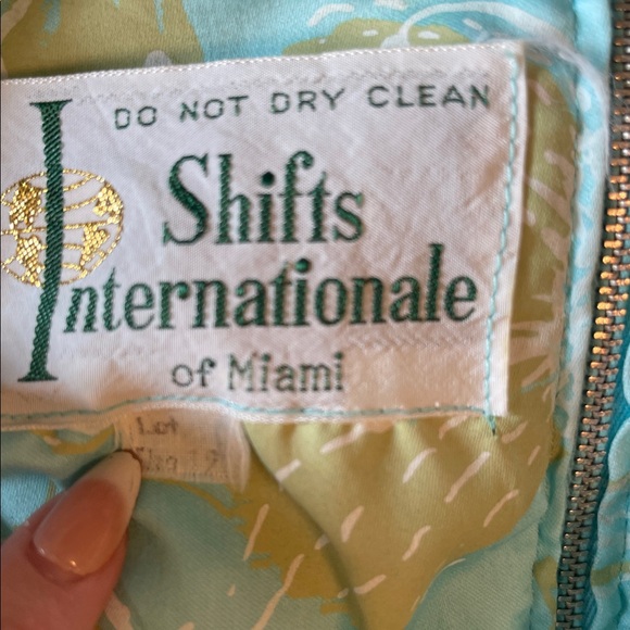 VINTAGE SHIFTS INTERNATIONALE OF MIAMI Sleeveless Floral Dress in Blue and Gold - Picture 5 of 7